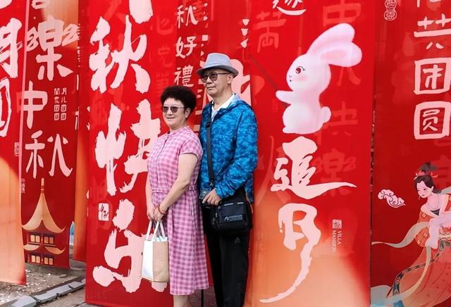 红妆满巷！海淀这条百年老街，热闹又浪漫——