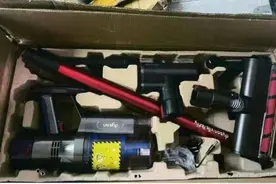在微信朋友圈销售仿制的戴森吸尘器等产品，两人获刑图片