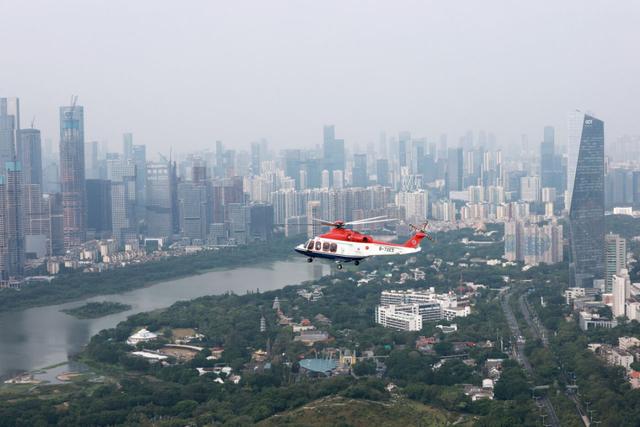 四城同心，圣火同传——第十五届全国运动会火炬传递在穗深港澳同步启动