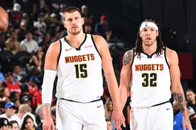 绝杀球是补扣还是空接？戈登调侃约基奇三不沾：传得漂亮！图片