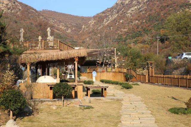 “巨兔”惊现里口山！环翠区小山村添新景