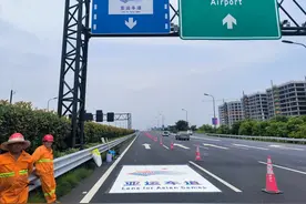 “平平无奇”的机场公路下藏着高科技！智慧路面养护靠天上的北斗卫星来帮忙图片