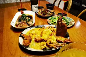 00后五星级酒店厨师辞职做上门私厨：月入2万，计划成立工作室或开饭店图片