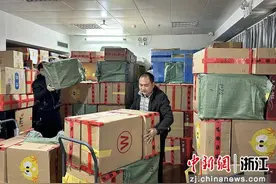 浙江乐清集中销毁假私烟15万余条 涉案价值2600万余元图片