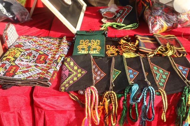 从海岛到雨林! 白沙文旅亮相海花岛 海花岛至白沙山海联动旅游专线开通