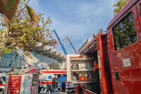 塞尔维亚一火车站部分坍塌致8人死亡 塞政府设全国哀悼日图片