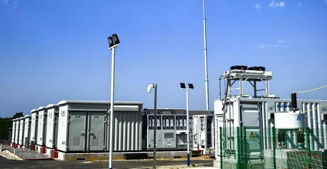 成都龙泉驿巨型“充电宝”建成投用：一次存电20万度，近7000个家庭可用一天