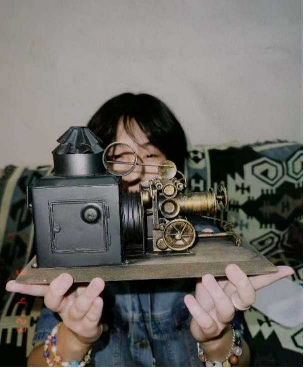 ccd买不起，100元的诺基亚古董机	，成了05后大学生的梦核神器