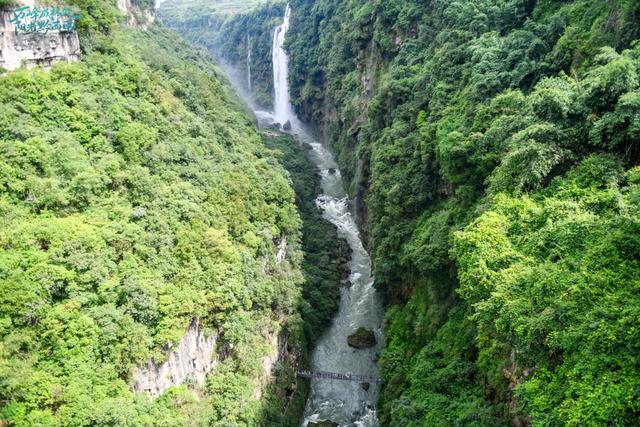 《中国国家地理》“选美中国”20周年纪念版这样评价黔西南壮阔美景