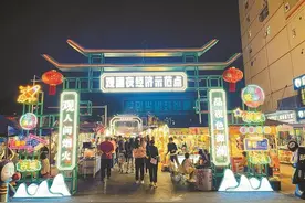 观澜街道：打造特色街区夜市“新名片”图片