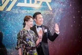 张兆辉追忆周海媚：最后一次见面时，她笑得多么开心图片