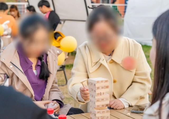 露营！烧烤！篝火~团团邀你开启冬日限定“甜蜜”副本！