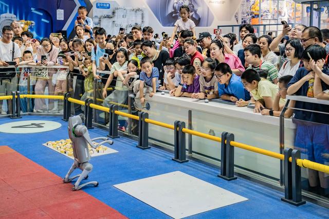 “行走的课堂”遍京城，多彩研学游点亮暑期文化之旅