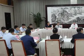 河南省发改委召开民营企业家座谈会，三全、多氟多等6家企业参会图片