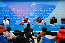 中国女冰队长于柏巍：这枚奖牌是一个突破图片