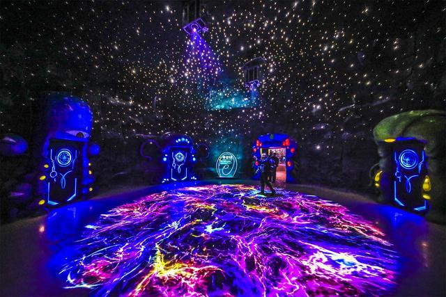 潭溪山“冻”真格了！今日实拍百米冰瀑惊艳成型，这个冬天等你赴约