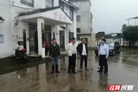 江永：唐德荣到千家峒瑶族乡调研防汛备汛工作图片