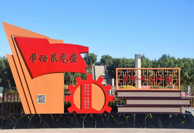 组图丨武威：草木间立精神 园景中润人心