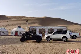 通讯：沸腾的中国第七大沙漠，沸腾的“五一”图片