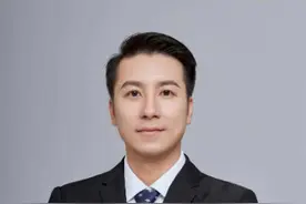 老兵创业纪丨邝宁勇：1天卖出10万把菜刀 他让锻造老行当走出新步伐图片