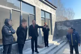 邻里采光起纠纷 法官现场巧化解图片