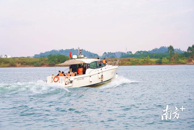 南海文旅玩出新高度！游艇直升机畅游环两江