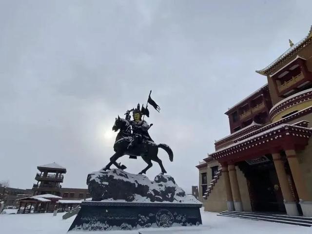 雪后的甘孜，走一路美一路！