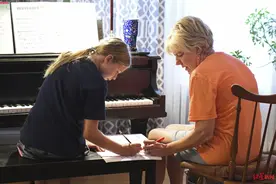 一周只上4天课！美国近900学区这样做，家长却连连喊苦图片