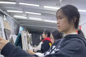 学画仅半年，湖北美术统考她拿下245分图片