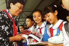 上海奶奶卖房捐款450万元，扶贫助困十余年，今天她走了……图片