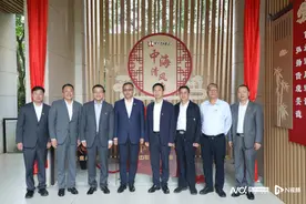 传承家风故事，桂园街道鹿丹名苑打造“中海清风廊”图片