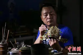 传承与创新：闽南祖传柳丝工艺匠人的坚守图片