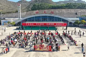 直奔广州！兴义打工人返岗，温暖“直通车”上路图片