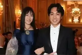 罕见！张艺谋携夫人陈婷亮相图片