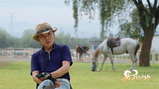 骑马，看海，为友谊干杯！这位韩国大叔在威海过上了向往的生活