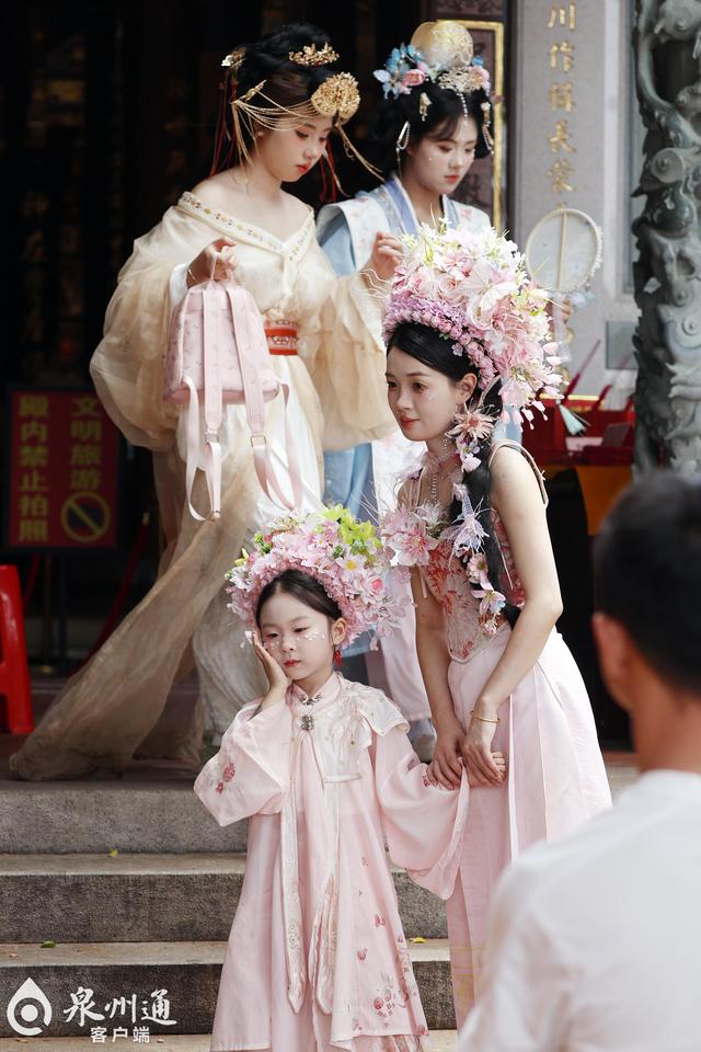 长假来泉 品“最闽南”的传统与现代