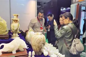 2023西部国际消费品博览会开幕图片