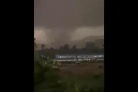 广州：白云区发生龙卷风，增城龙卷风警报，多地暴雨和冰雹预警生效图片