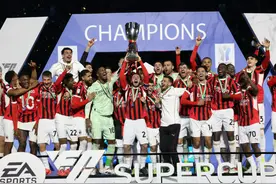 AC米兰3:2国米 夺得意大利超级杯图片