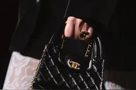 香奈儿Mini Shopping Bag优雅可人，菲拉格慕2024春夏系列偶遇加勒比风| 是日美好事物图片