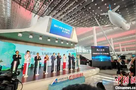 南航首架C919国产大飞机实现商业首航图片