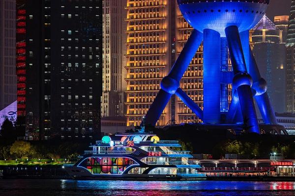 演唱会联动城市地标，上海文旅解锁“留客”新玩法