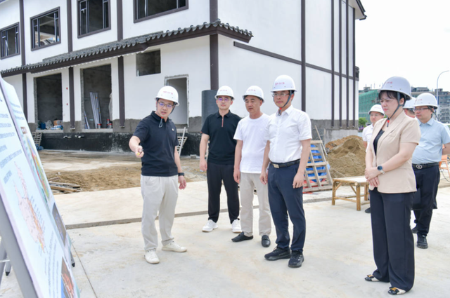 德化县县长吴志朴调研重点项目建设工作