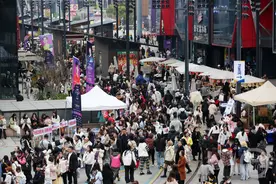 人气旺！ WTT重庆冠军赛“引客来”图片
