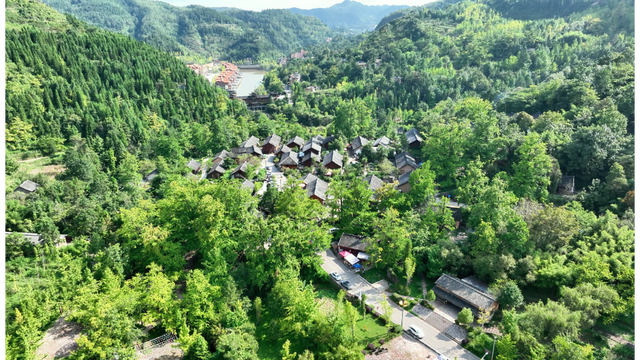 19℃清凉里的“热辣滚烫” 盘州暑期经济“热”力十足