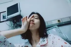 “挡刀女孩”，有了新身份！图片