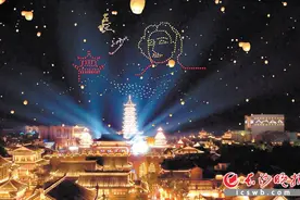 八方游客来长沙“奔县”图片