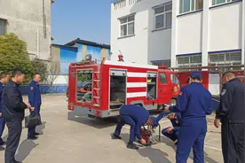 洪湖市消防救援大队调研龙口镇消防安全管理工作图片