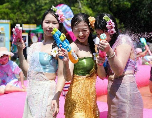 清凉一夏！肇庆鼎湖山版“泼水节”开幕