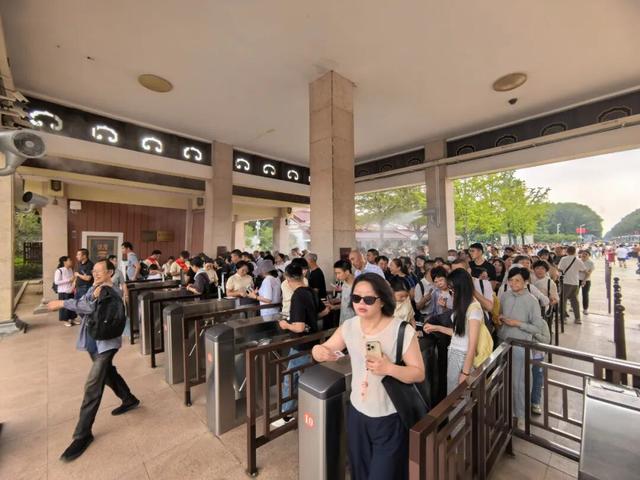 刚刚！大批人涌入无锡这里……
